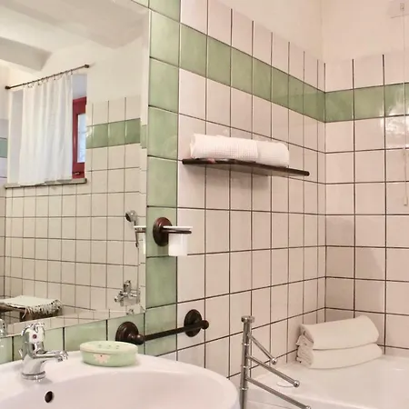 Farm stay Borgo Ornina